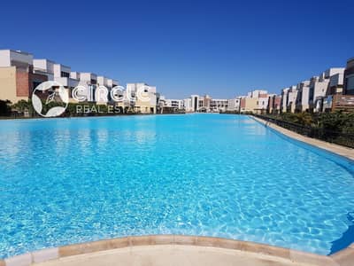 شقة تشطيب كامل ومفروشة بالكامل ٢٠٠م للإيجار في كمبوند مراسي Marassi (Marina 2) الساحل الشمالي بإطلالة مباشرة على المارينا والبحر
