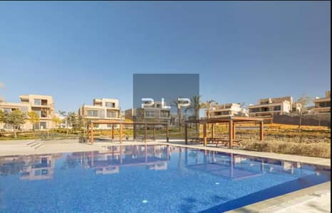 فيلا مستقلة جاهزة للاستلام بفيو على اللاندسكيب للبيع في بالم هيلز التجمع  Palm Hills New Cairo