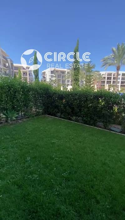شاليه أرضي بحديقة تشطيب كامل ومفروش بالكامل ٩٥م للإيجار في كمبوند مراسي Marassi (Marina 2) الساحل الشمالي بإطلالة مفتوحة