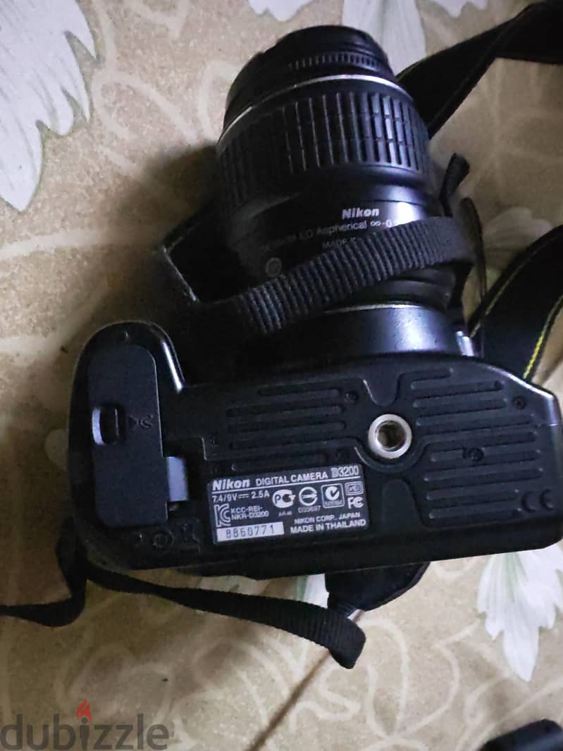 D3200 6