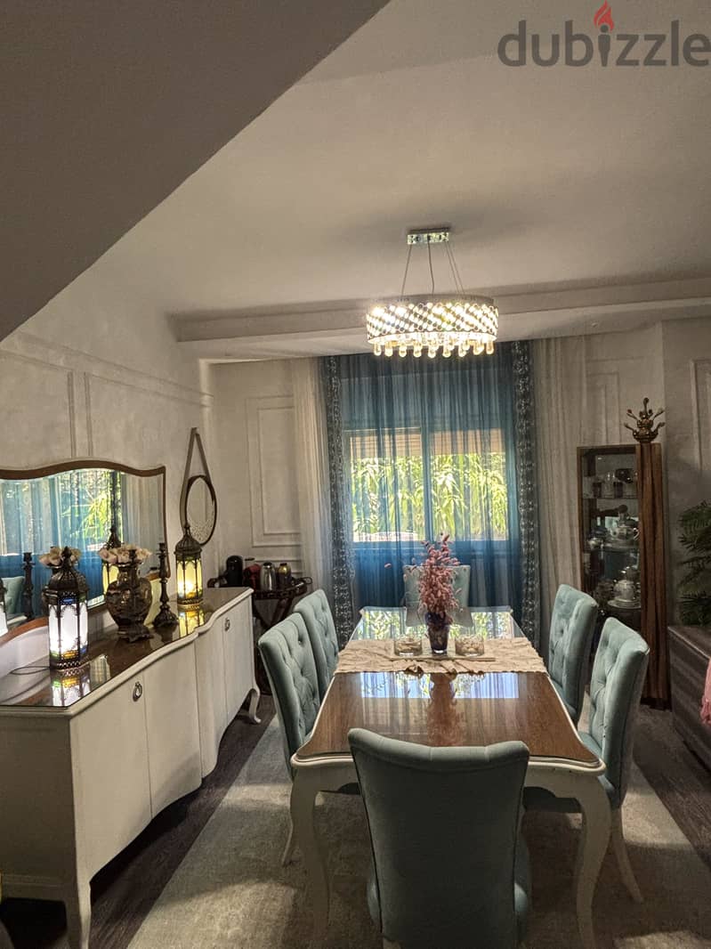 Luxury Dinning set 3