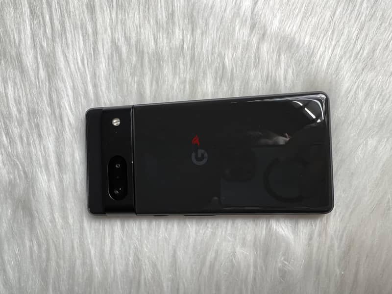 Google Pixel 7 4