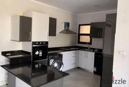 Apartment with garden, furnished with air conditioning, ready for living in 6 West in Beverly