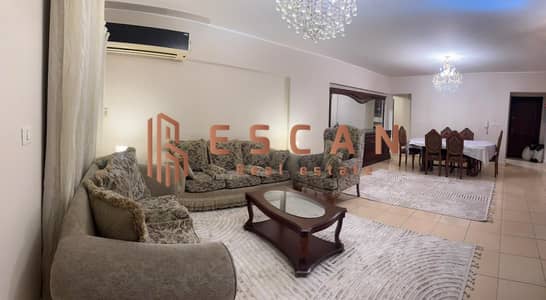 شقه للبيع فى مدينة الرحاب 2 162 متر البيع شامل الفرش قريبه من السوق الشرقى
