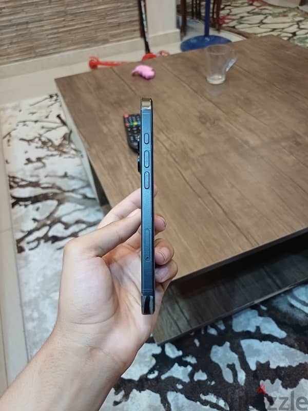 iPhone 16 2