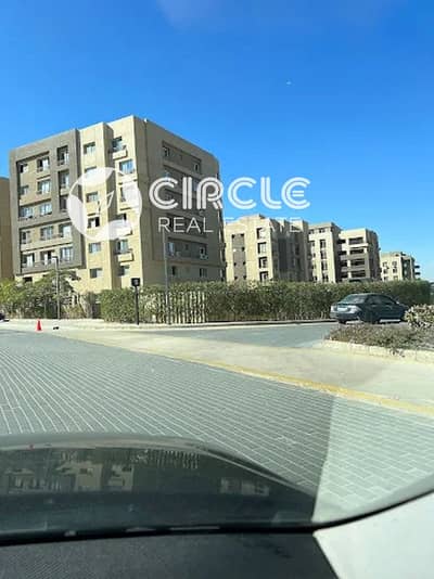 شقة أرضي بحديقة نصف تشطيب ٢٠٣م للبيع في كمبوند ذا سكوير  التجمع الخامس القاهرة الجديدة بإطلالة مفتوحة