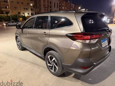 Toyota Rush 2020 اعلي فئة 7 راكب بحالة الزيرو