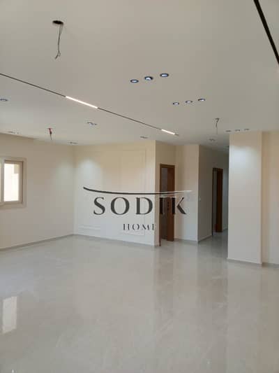 Apartment for sale featuring everything you are looking for: 220 sqm, ultra-super-lux finish, dual-aspect (double-facing) layout, garage, elevator, an