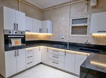 مـطابخ جاهز بمساحه 2.5 مــــــ