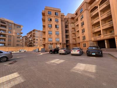 شقة للبيع في كمبوند نيو لايف في أرض الجمعيات 140م - القاهرة الجديدة