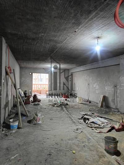 Opportunity for sale in Mokattam, Al-Hadabah Al-Ulya in a prime location, apartment 3/4 finishing established electrical and plumbing, 210m in the South Zone.
