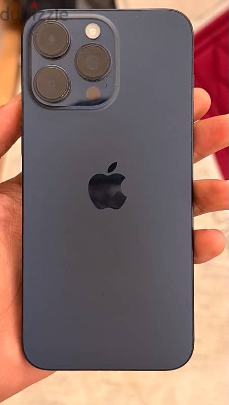 iphone 15pro max with cartoon 2