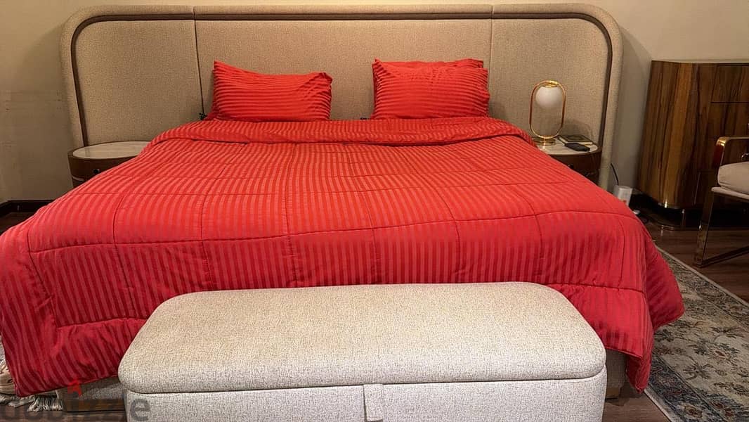 Full bed room 6