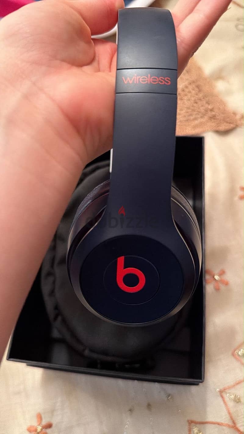 Beats solo 3 wireless 2