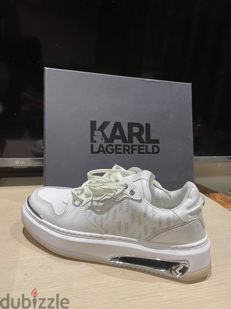 KARL LAGERFES 2