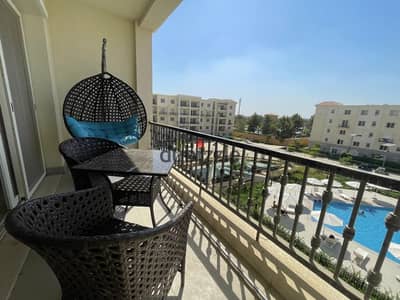 شقة للإيجار في القاهرة الجديده بميفيدا أفينيوز | إطلالة مسبح |  bedrooms 2 , 3 bathrooms