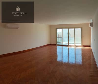 Penthouse for rent at an attractive price, fully equipped with kitchen and air conditioning, ready for viewing and occupancy. Prime location in Promen
