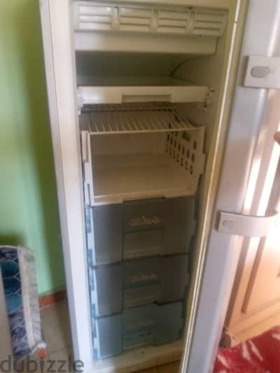 ديبفريزر ماركة beko