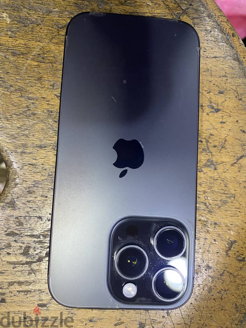 Apple - iPhone 16 Pro 3