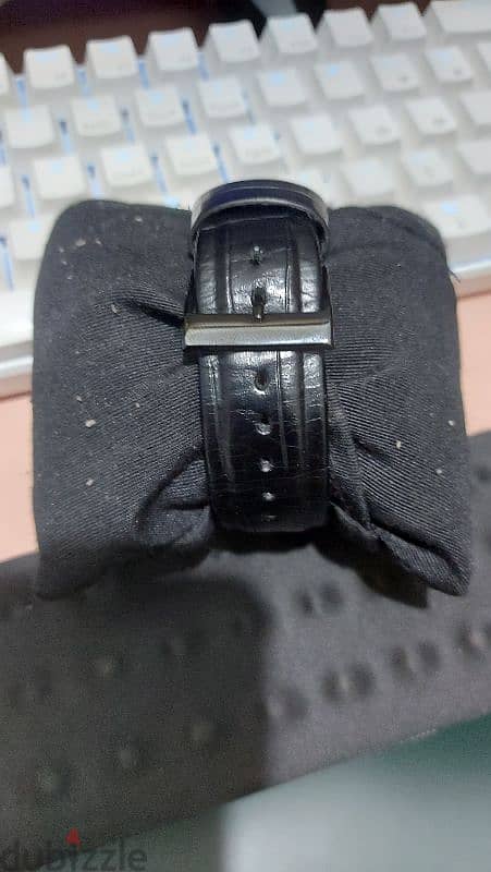 guess rigor analog black dial 6