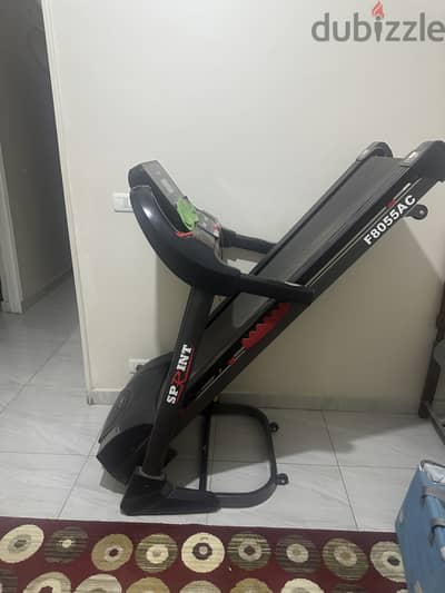 Sprint treadmill Ac motor / incline like new above 150kilo