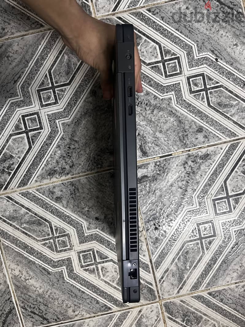 Dell Latitude 5580 4
