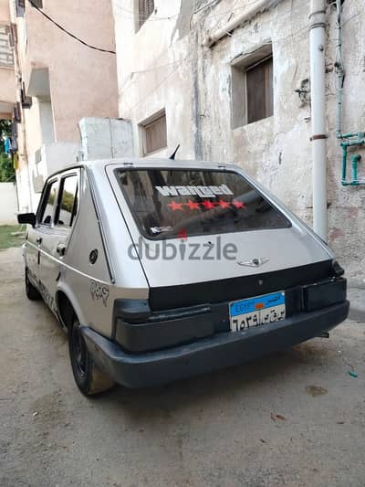 للبيع عربيه ١٢٧ موديل ٨٤ بحاله ممتازه جدا