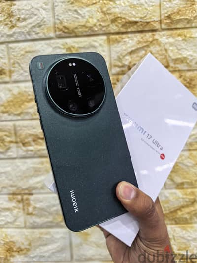 Xiaomi 17 Ultra 512 giga 16 ram  النسخه الجلوبال