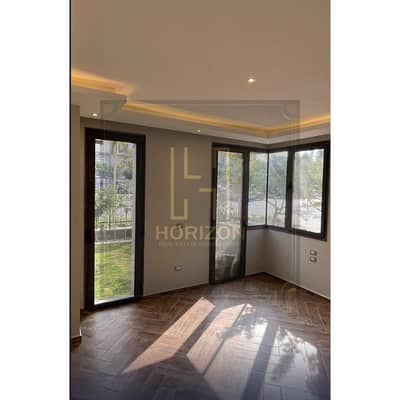 اقل سعر شقة بحديقه نص مفروش 3 غرف + ناني ايجار ايستاون التجمع الخامس Apartment rent in Eastown Sodic