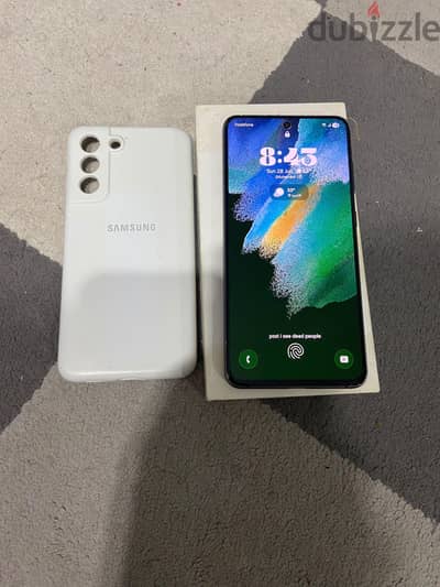 s21 fe used like new معاه العلبه