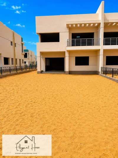 فيلا للبيع كاش فى مدينتى نموذج j مودرن بدون تشطيب داخلى بموقع مميز جدا بمجموعة 19