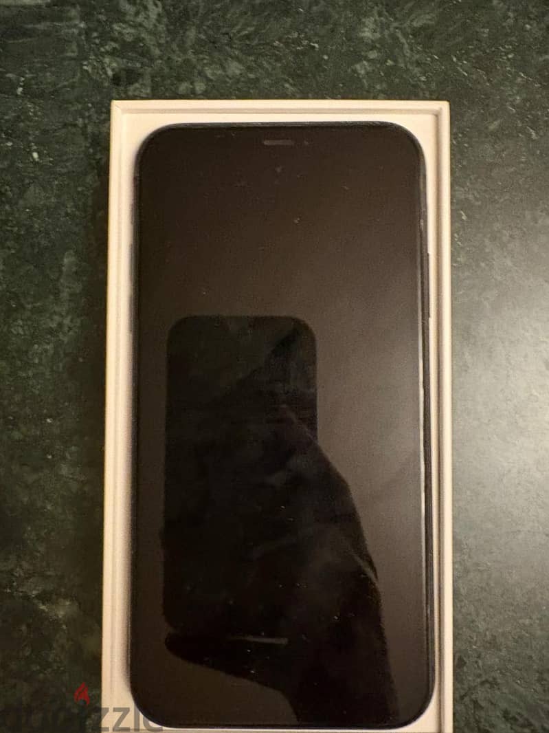 Apple - iPhone 11 1