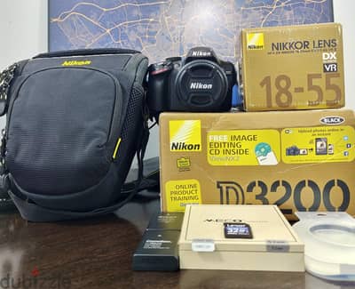 كاميرا Nikon D3200 حاله ممتازه (شتر 10 آلاف)