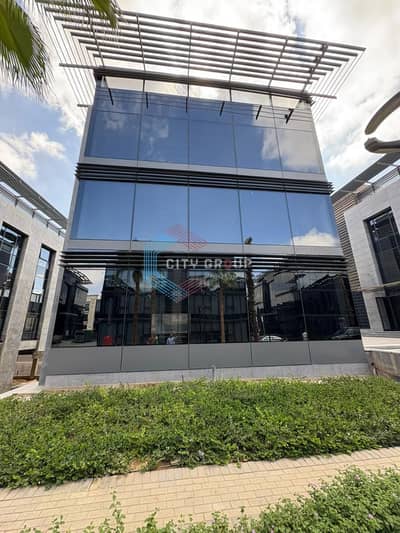 مبنى إدارى للإيجار فى Business Park  المساحة 2639  مترًا مربعًا