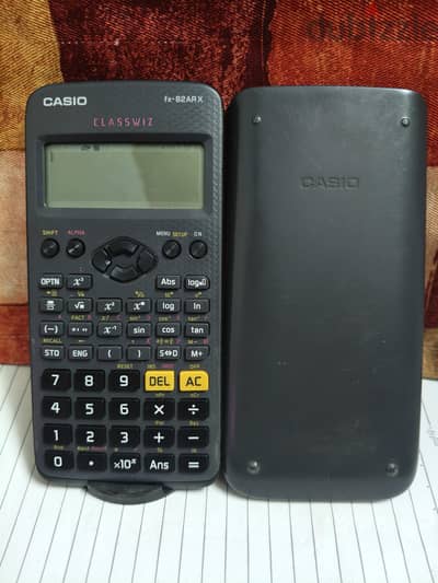 آلة حاسبة كاسيو Casio fx-82AR X ClassWiz أصلية بحالة ممتازة