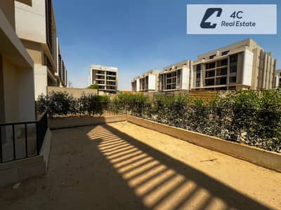 بأقل من سعر الشركة بمقدم وتكملة أقساط شقة جاردن كورنر ريسيل 3 غرف في Fifth Square التجمع الخامس بالقرب من الجولدن سكوير وشارع التسعين للبيع