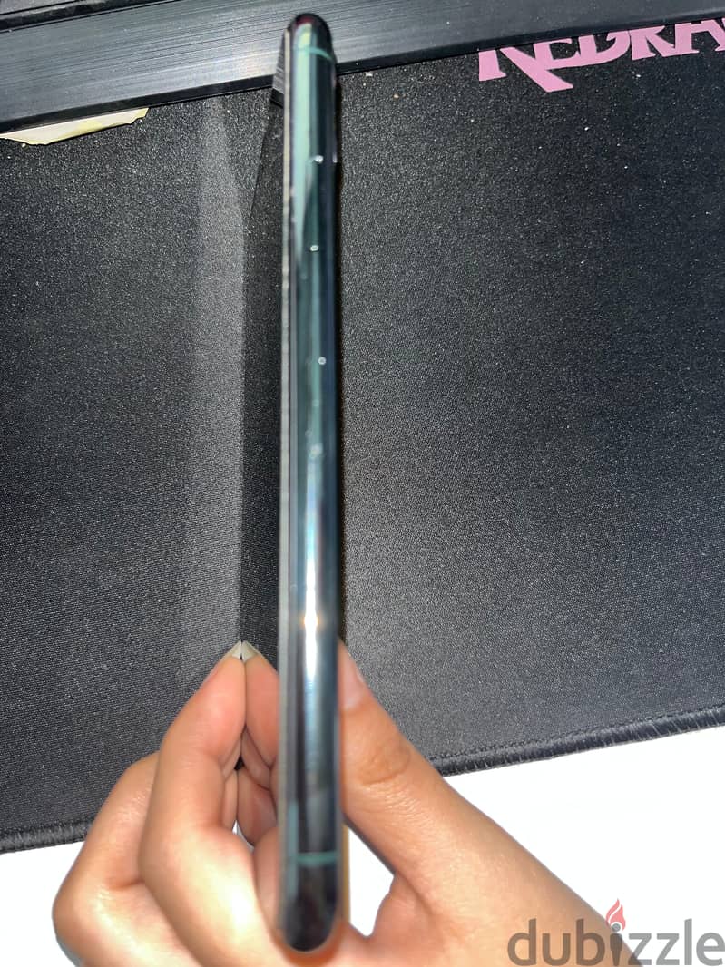 Apple - iPhone 11 Pro Max 3