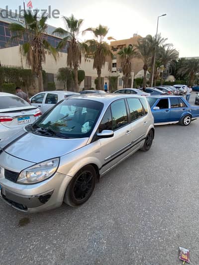 رينو سينيك 2005