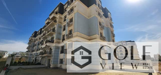 For sale: Ground-floor apartment with a 140 m² garden and a 230 m² garden in Mountain View iCity, El Tagamoa. Partially finished. Prime location withi