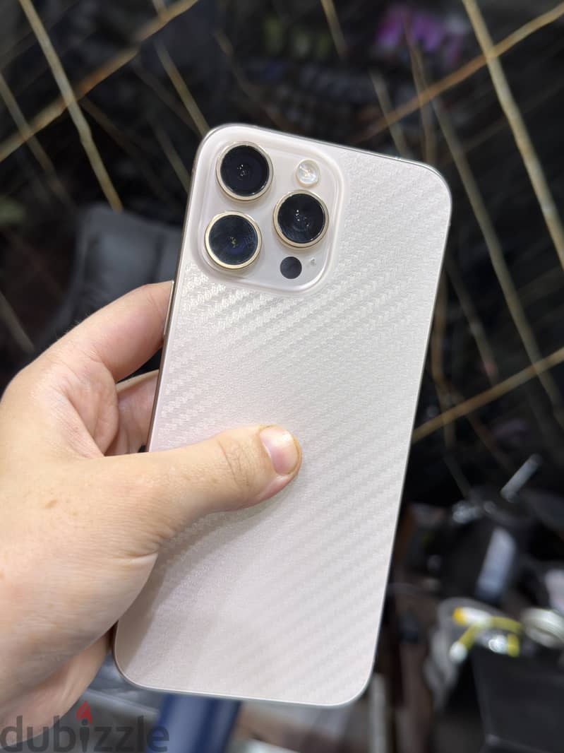 IPhone 16 pro max 6
