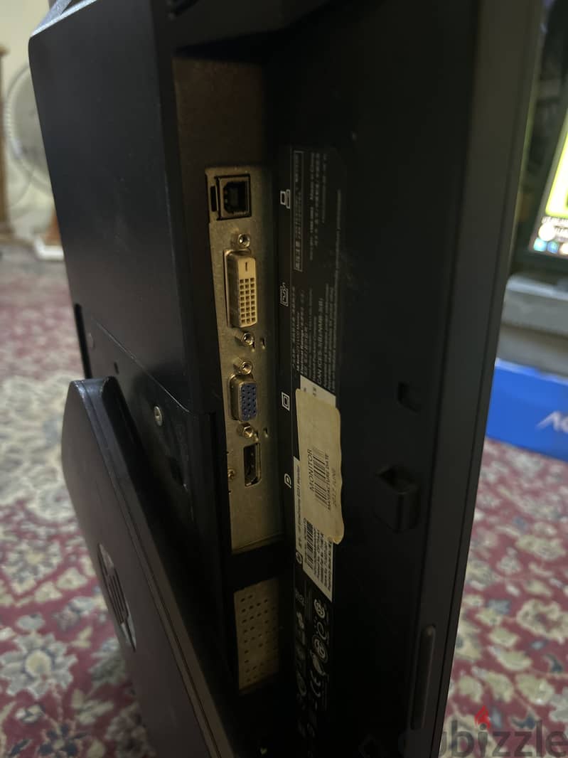 HP Elite Display  E231 3