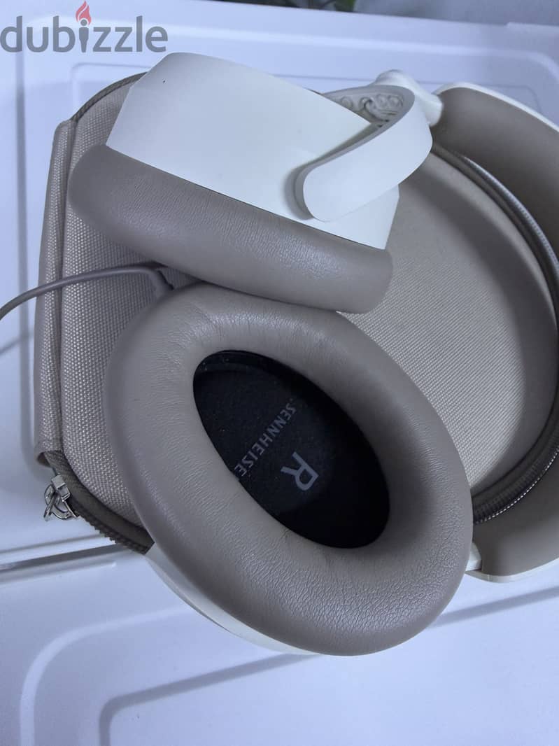 Sennheiser Accentum Plus 2