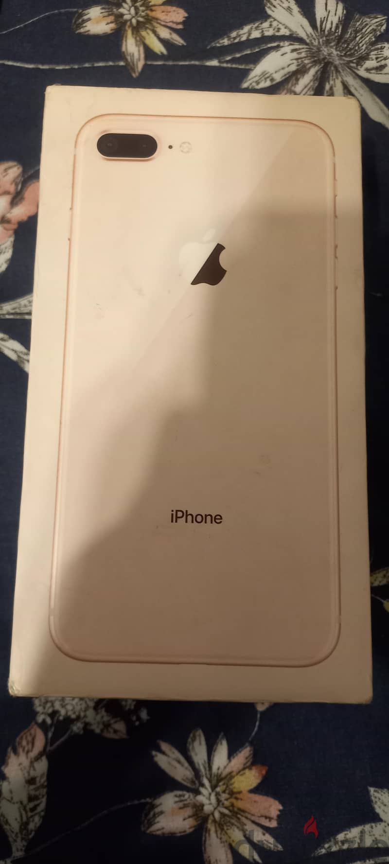 Apple - iPhone 8 Plus 1
