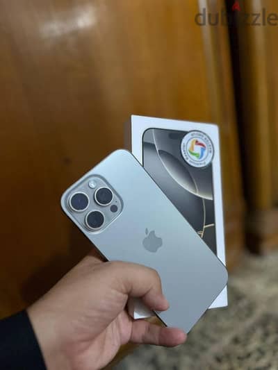 آبل - آيفون 16 برو