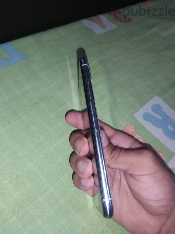 iPhone X 64 3