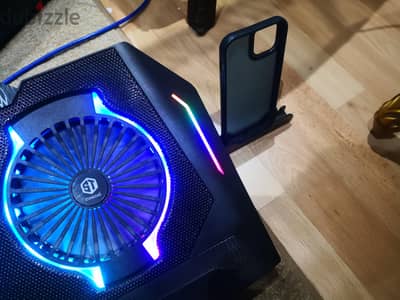 قاعدة تبريد للLaptop للبيع