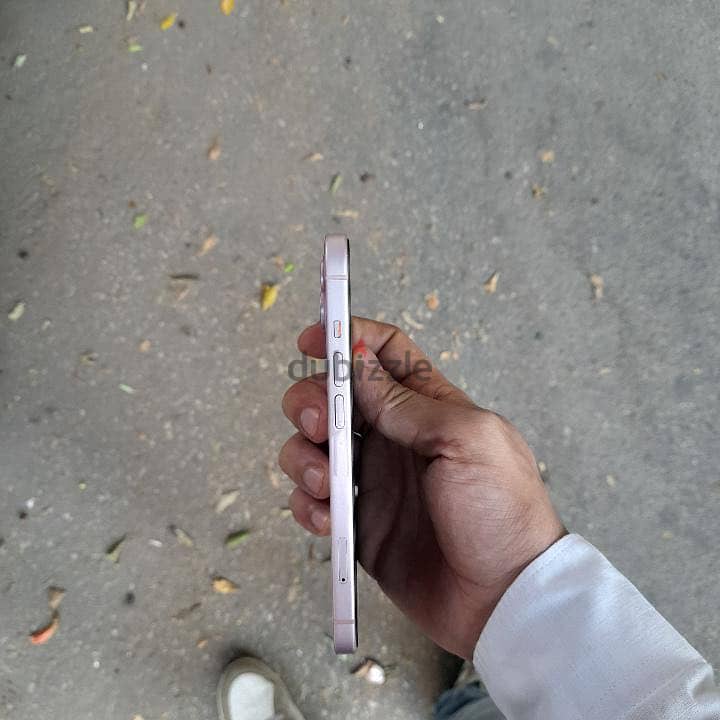 Apple - iPhone 15 2