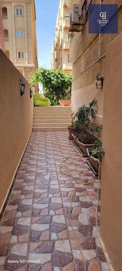 Fully finished apartment with a garden, ready for immediate delivery, in a prime location in New Cairo's Fifth Settlement—close to Al-Tesee'n Street a