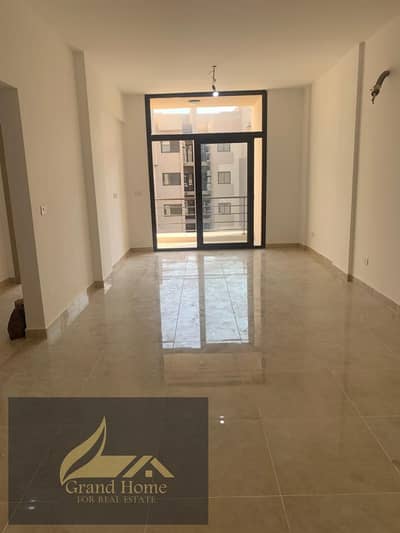 شقة للإيجار في كومباوند فيفت سكوير المراسم - مساحة 125 متر