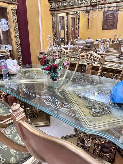 عفش شقة كلاسيك فاخر حالة شبة جديد